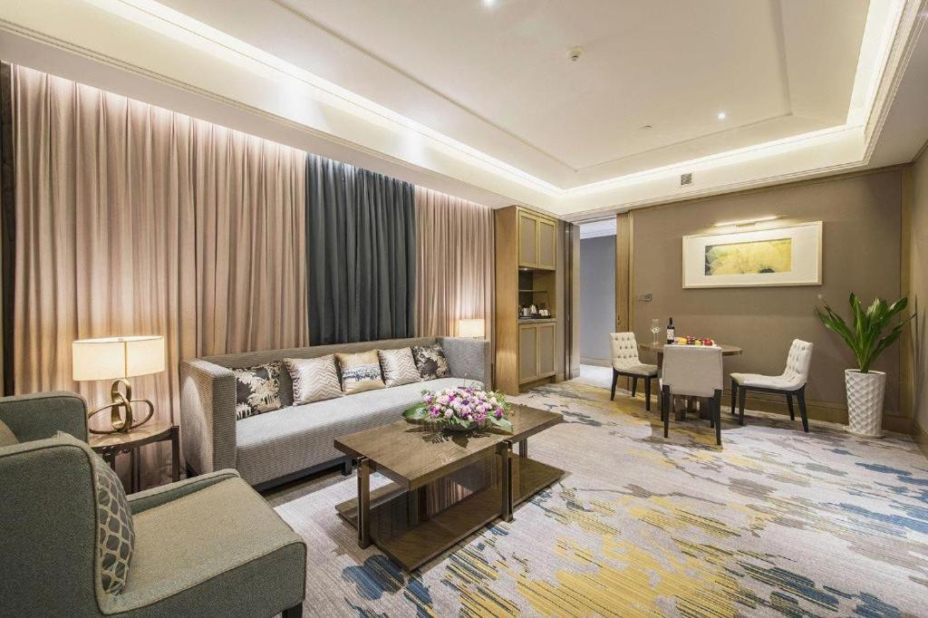 The Qube Hotel Nanchang East Exteriör bild